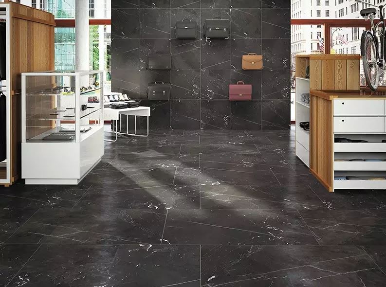 GIP07 - Riviera Black