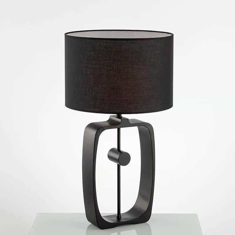 Oyo - Iron Table Lamp