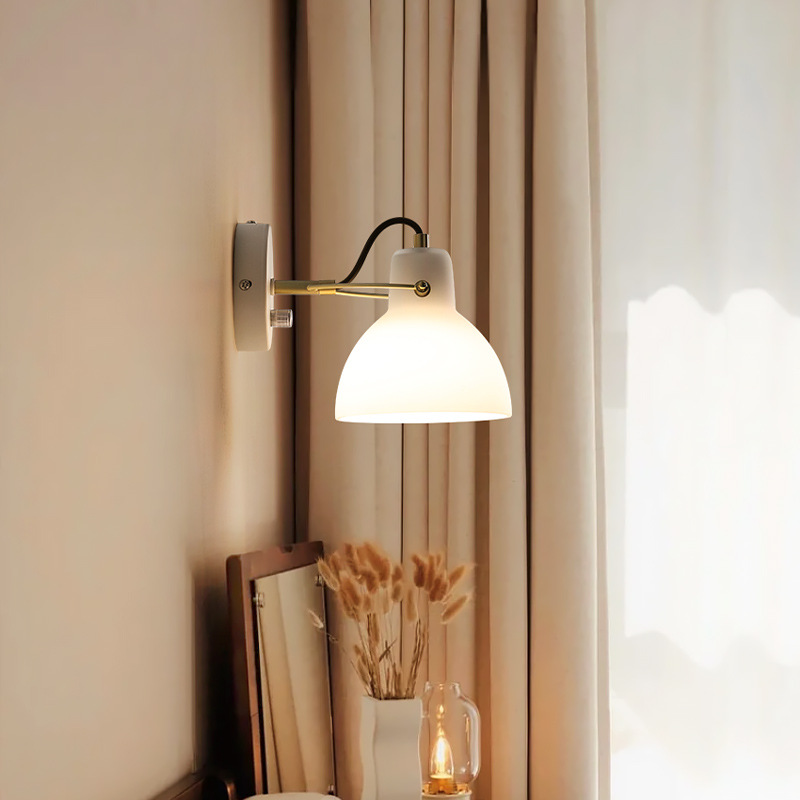 Winniepeg - Glass Wall Lamp