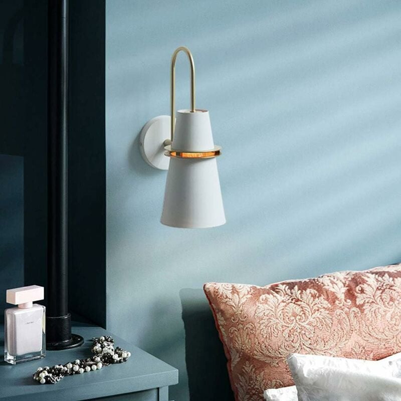Charlotte - Aluminum Wall Lamp